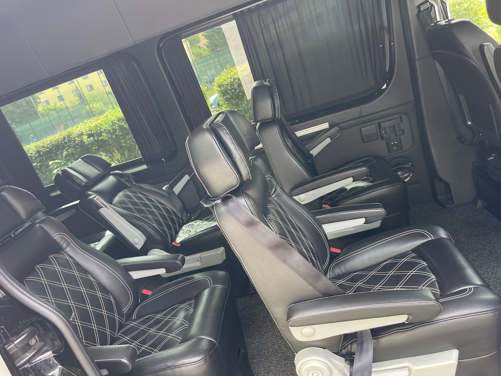 Minibus passenger seating